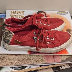 BF Blowfish Malibu Distressed Red Cheetah Animal Print Punk Sneakers Zipper Used